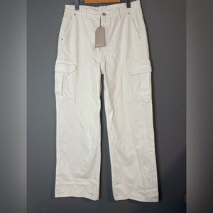 NWT Meshki size 9, jagger relaxed cream straight leg cargo Utility denim jeans